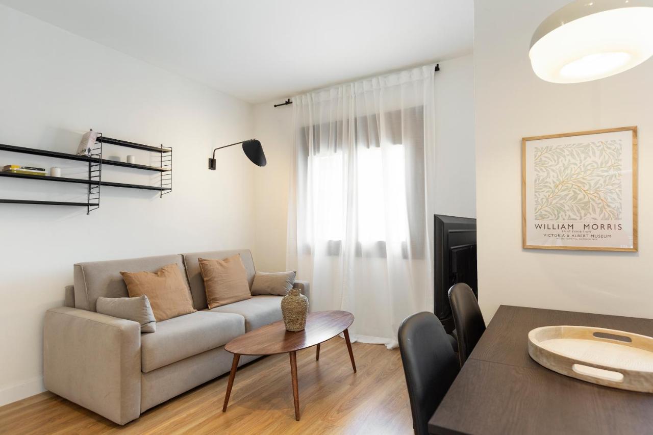 Urban Chill Apartments By Olala Homes 오스피탈레트 데 요브레가트 외부 사진