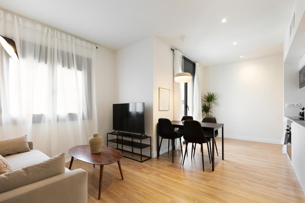 Urban Chill Apartments By Olala Homes 오스피탈레트 데 요브레가트 외부 사진