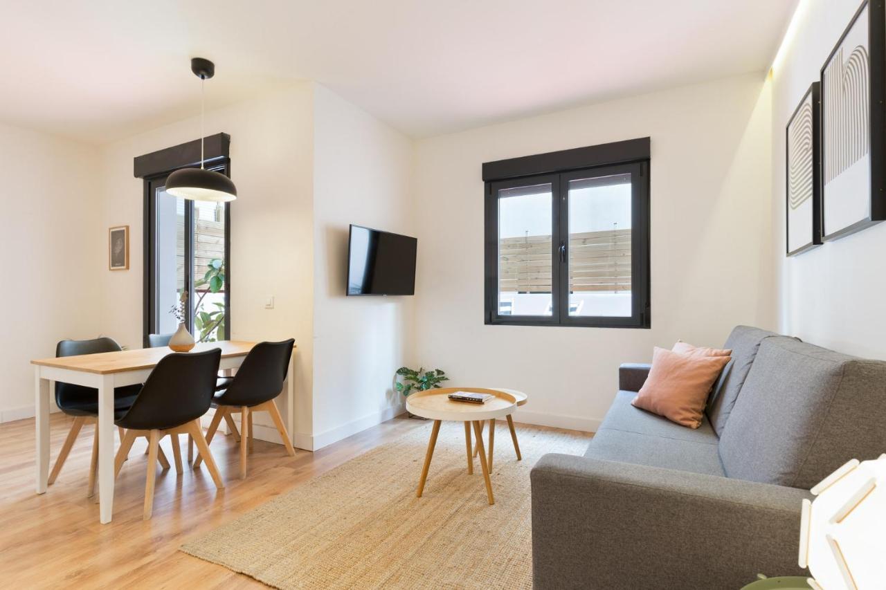 Urban Chill Apartments By Olala Homes 오스피탈레트 데 요브레가트 외부 사진