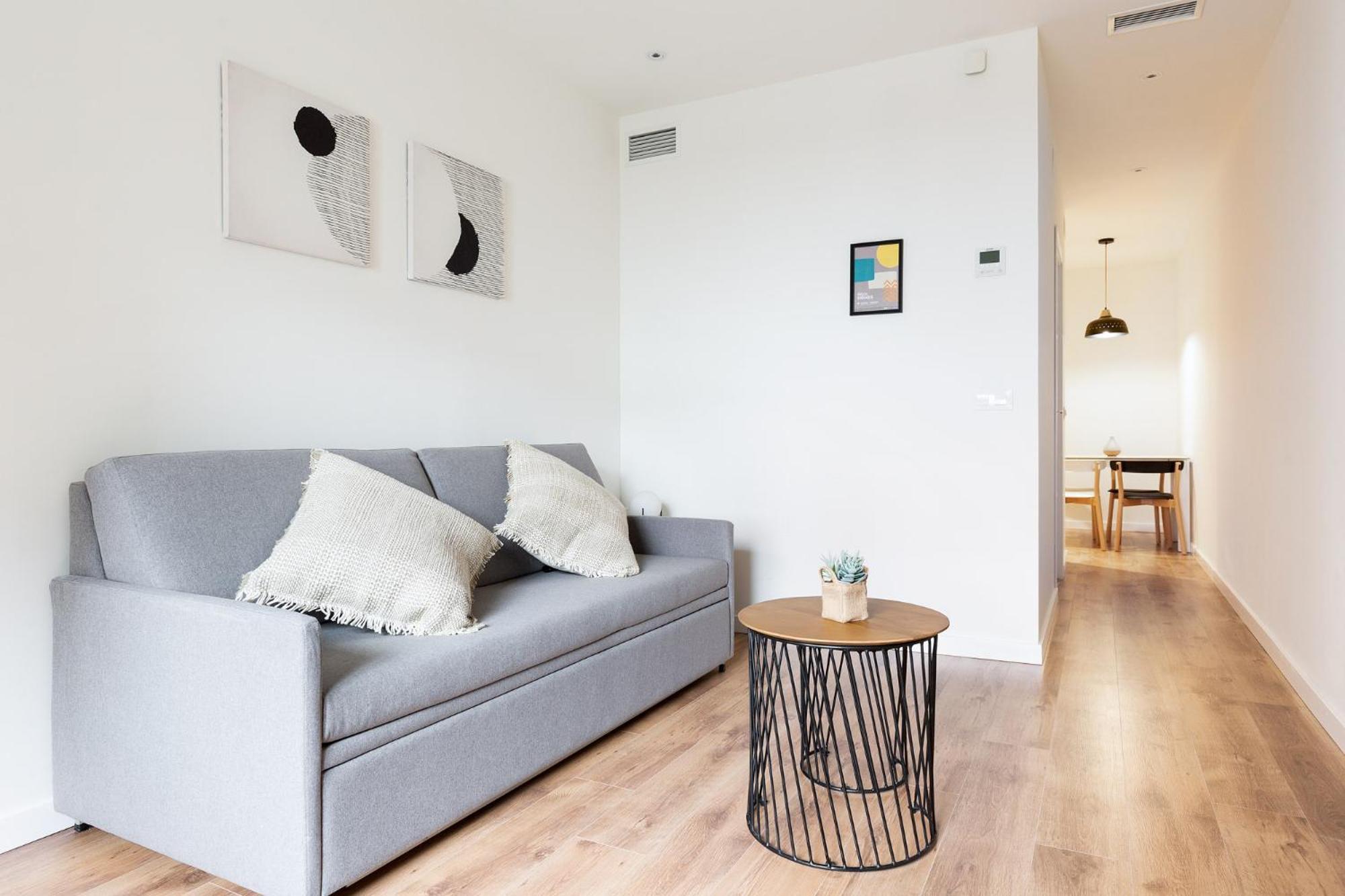 Urban Chill Apartments By Olala Homes 오스피탈레트 데 요브레가트 외부 사진
