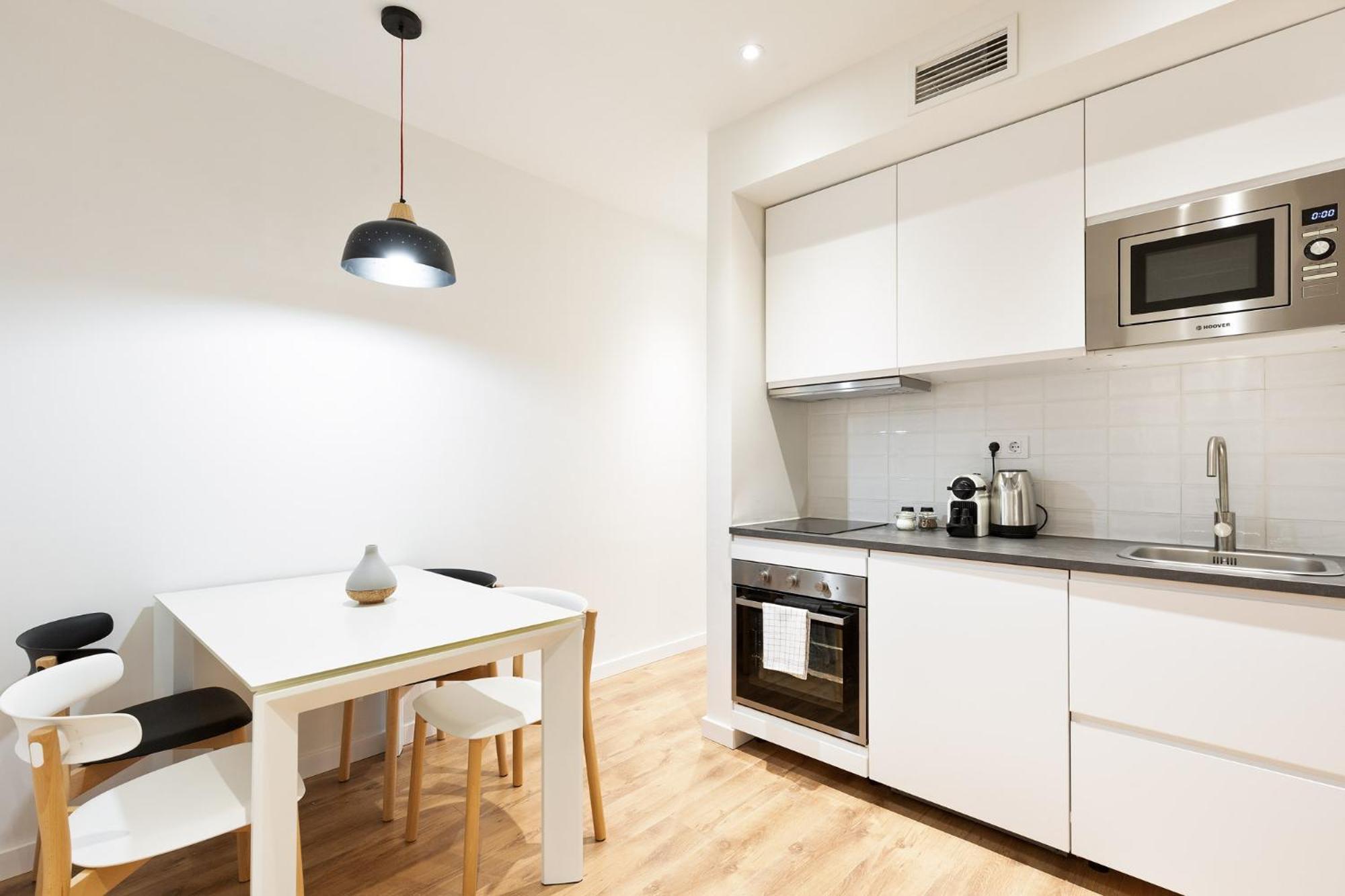 Urban Chill Apartments By Olala Homes 오스피탈레트 데 요브레가트 외부 사진